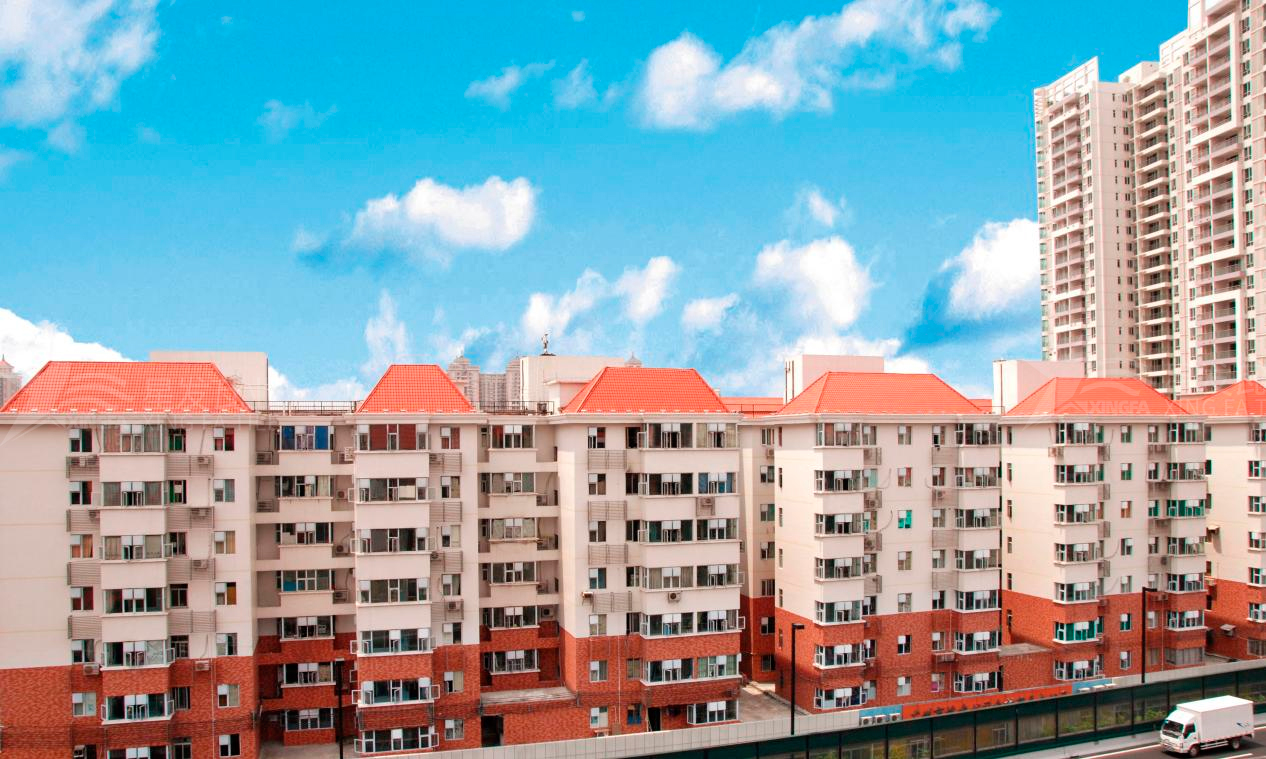平改坡工程用合成樹(shù)脂瓦的優(yōu)勢，不僅僅是提升城市形象那么簡(jiǎn)單！